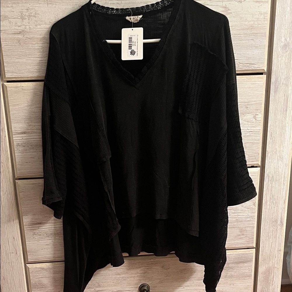 POL Black V-Neck Blouse